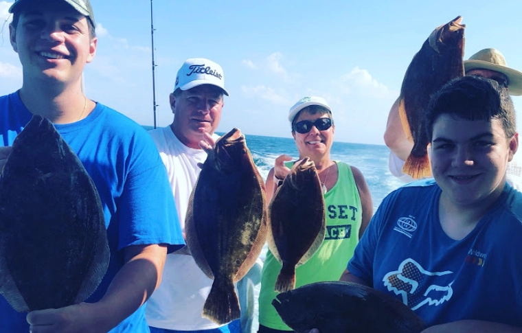 late-riser-gallery-tour-009